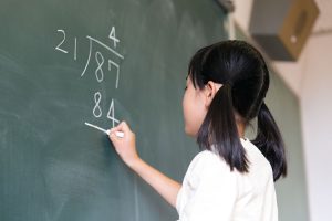 小中学生が好きな教科と苦手な教科、どちらも1位は「算数・数学」
