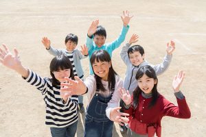 2024年に小中学生がよく使った言葉1位は「厳しいって」。よく耳にした音楽1位は「はいよろこんで」（こっちのけんと）