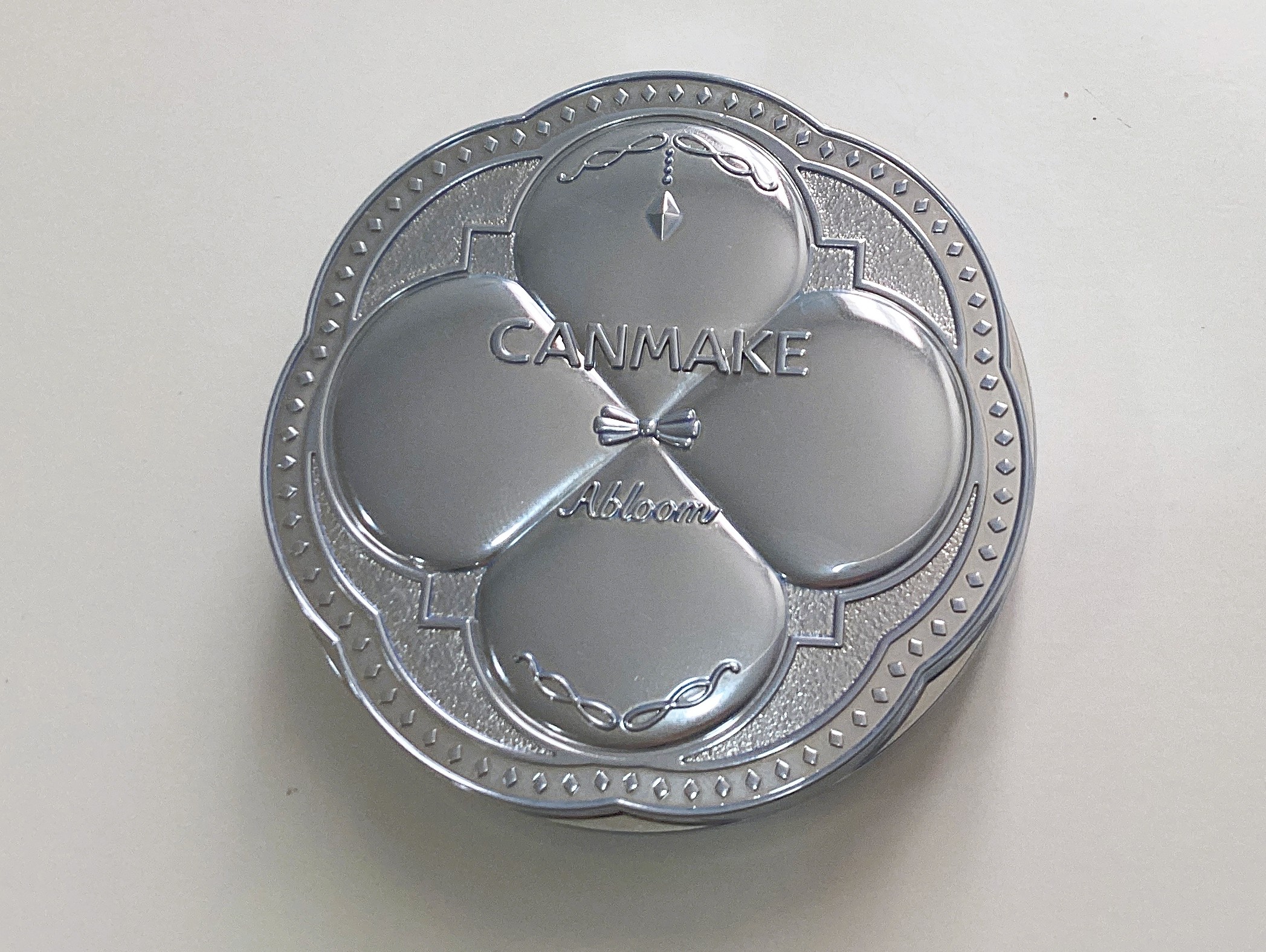 イルミネイティングフィニッシュパウダー　～Abloom～