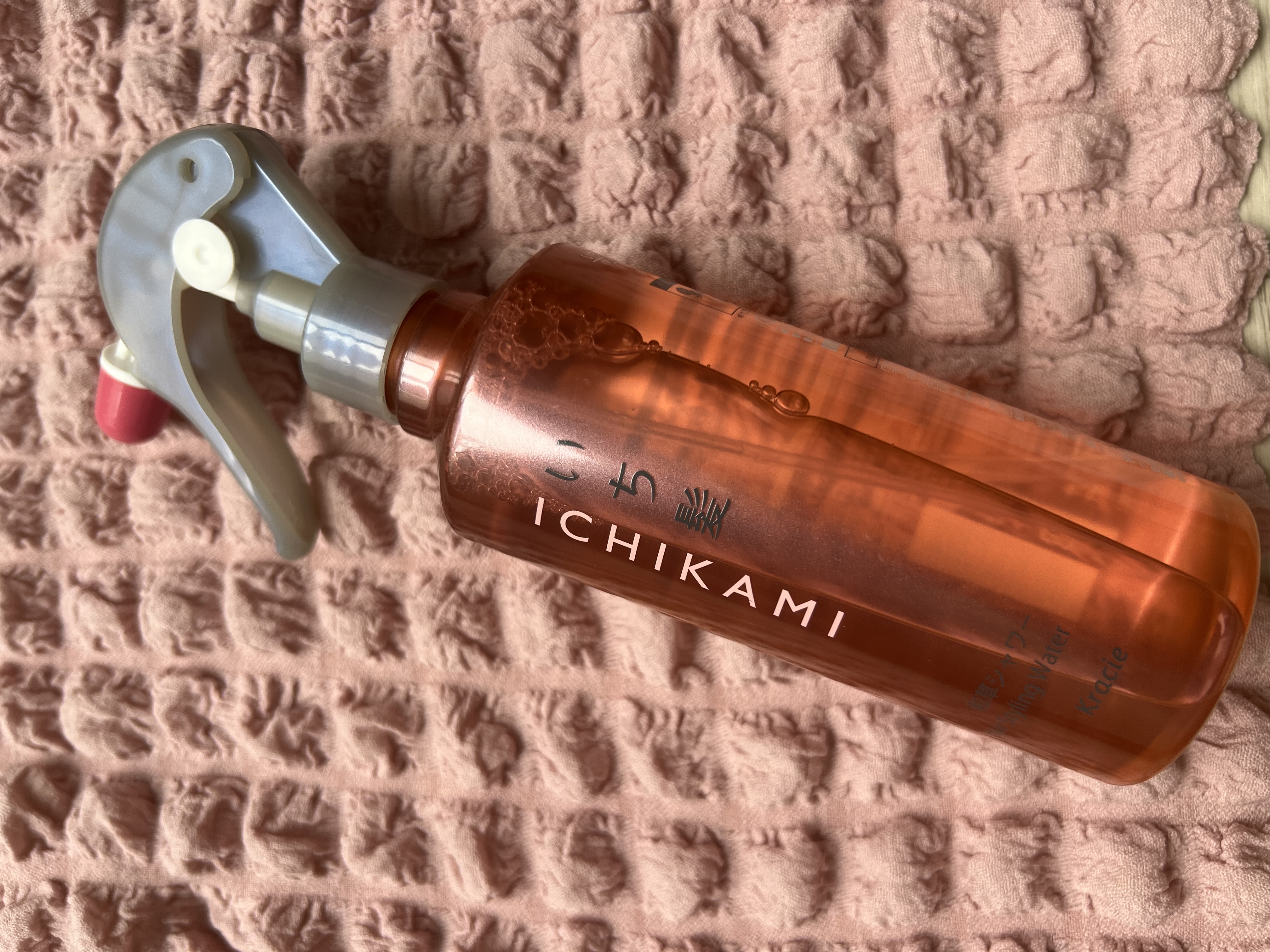 髪＆地肌うるおう寝ぐせ直し和草シャワー