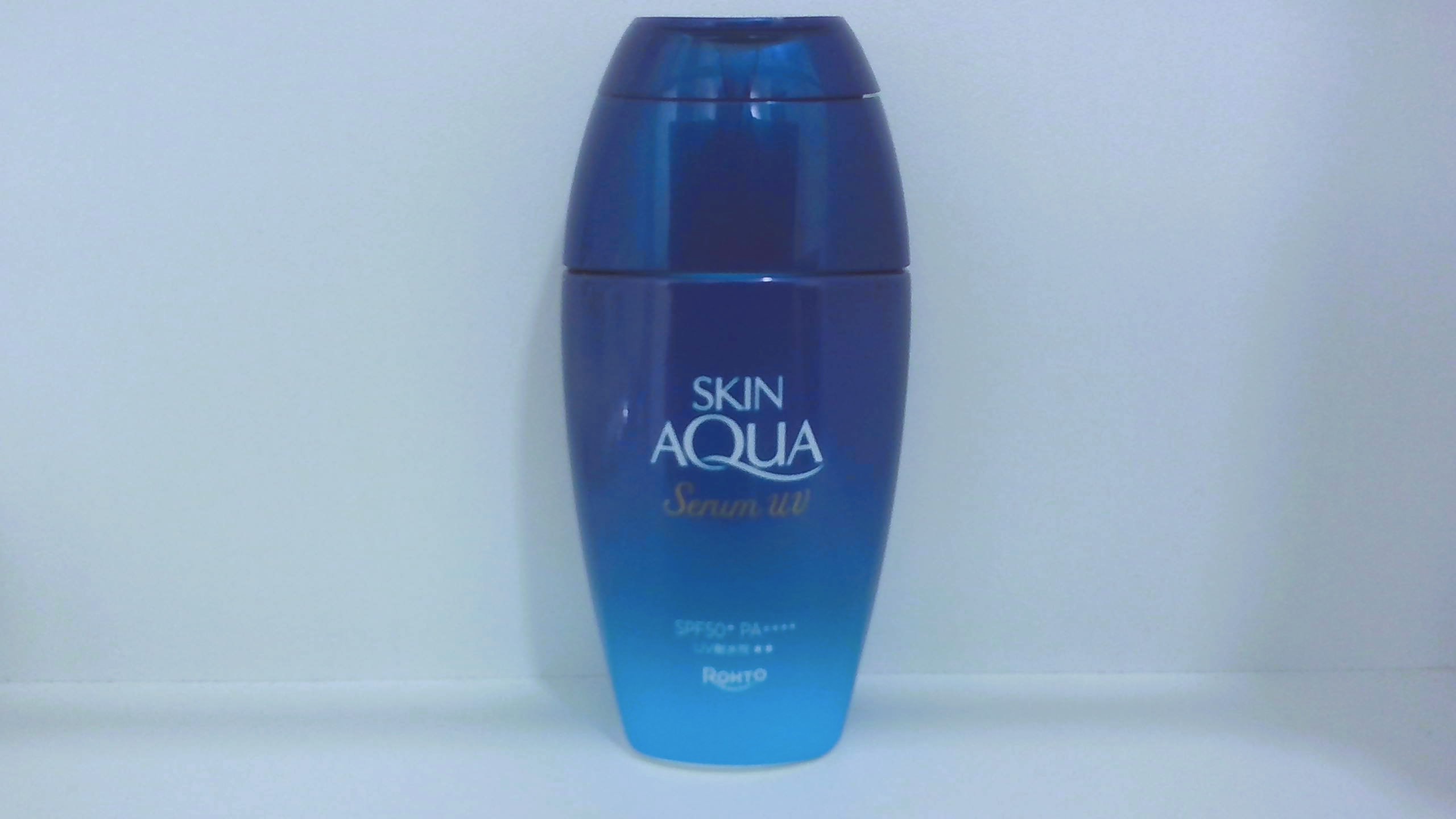 スキンアクア　ヒアルロンセラムUV