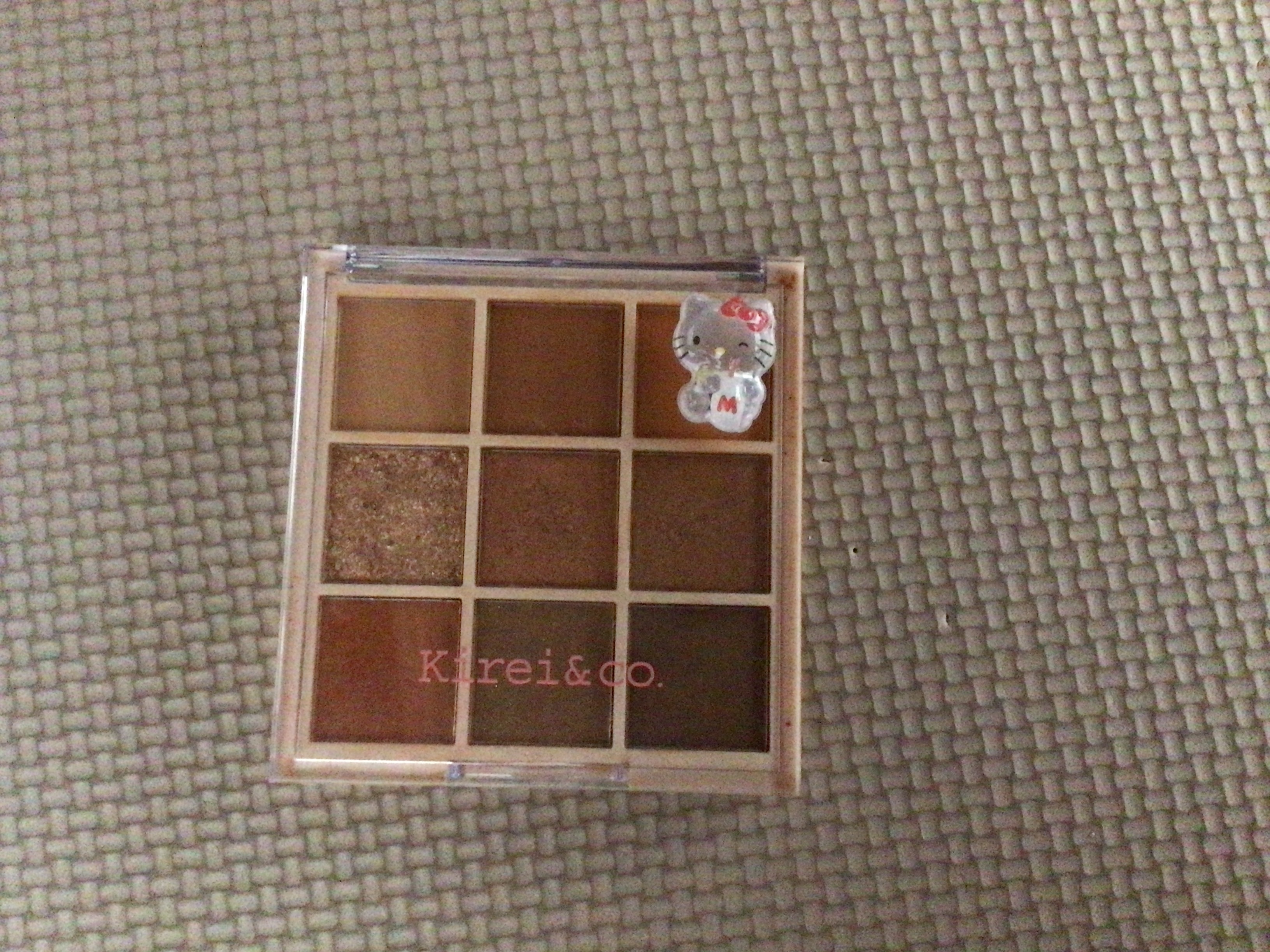 アイシャドウパレット