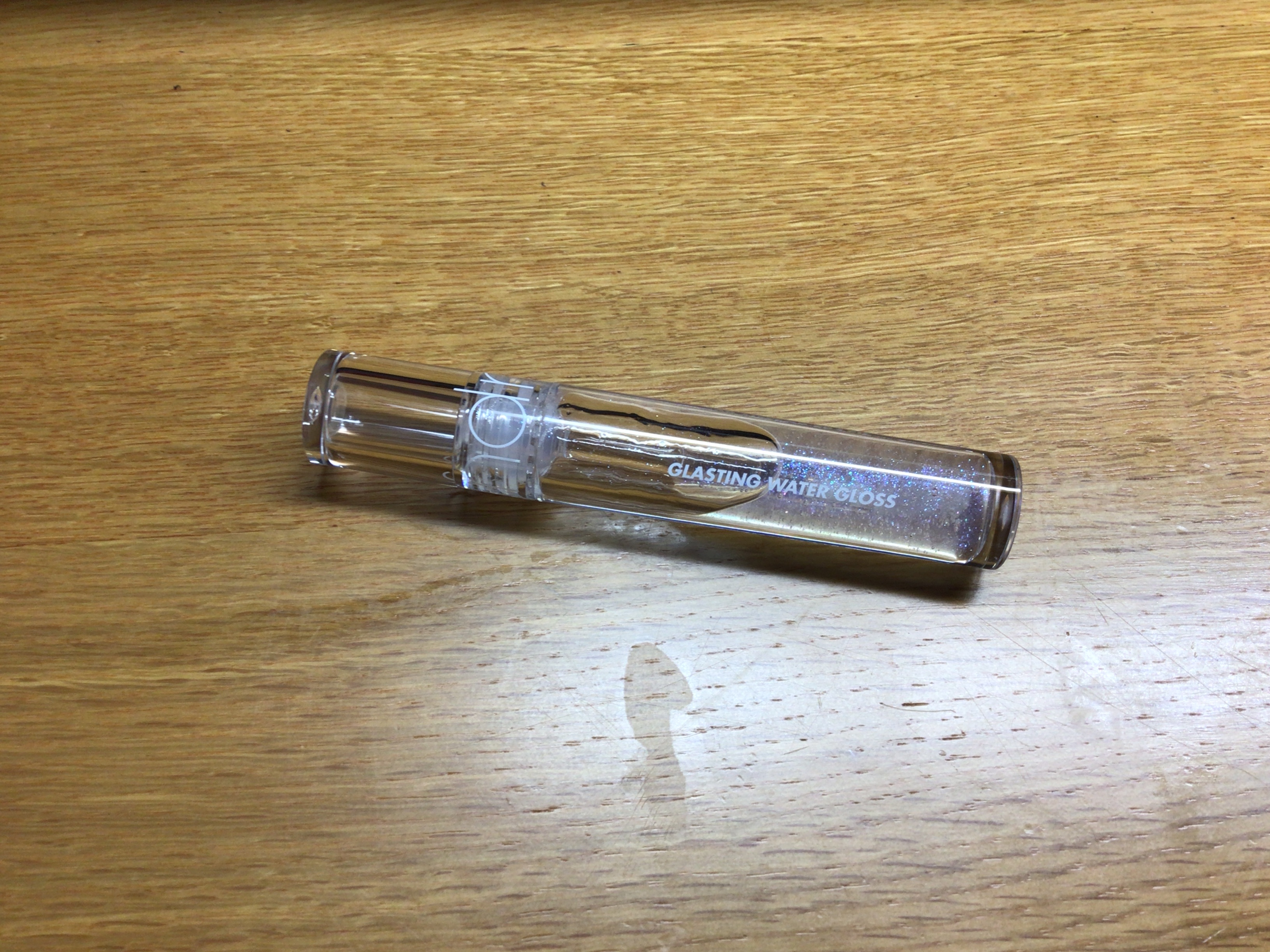 グラスティングウォーターグロス