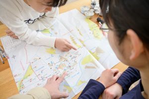 小中学生がもっとも不安を感じる自然災害は「地震」 72.5%が“防災グッズ”を用意