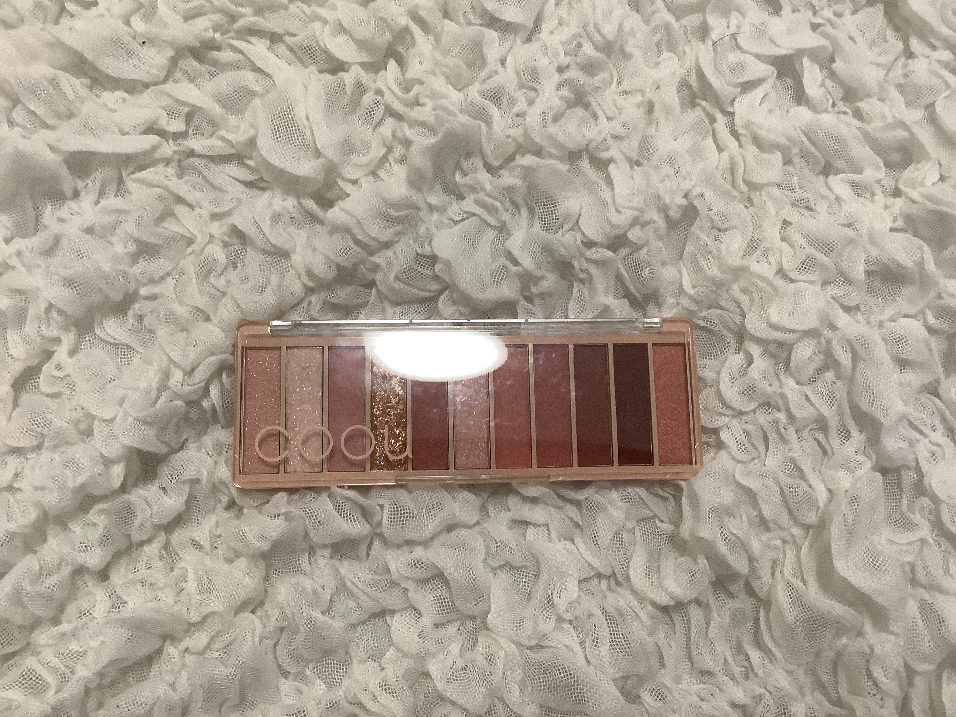 アイシャドウパレット