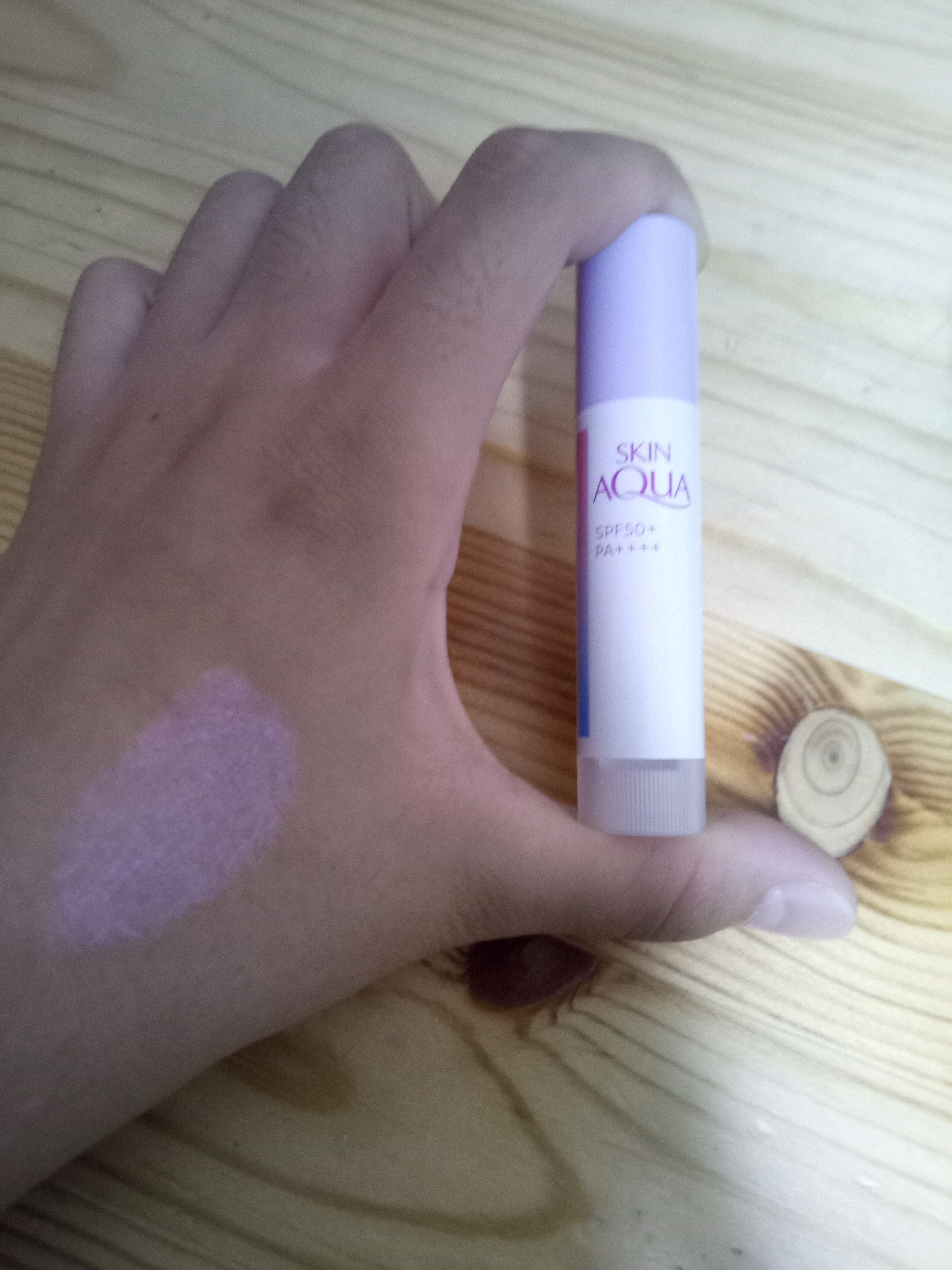 トーンアップUVスティック