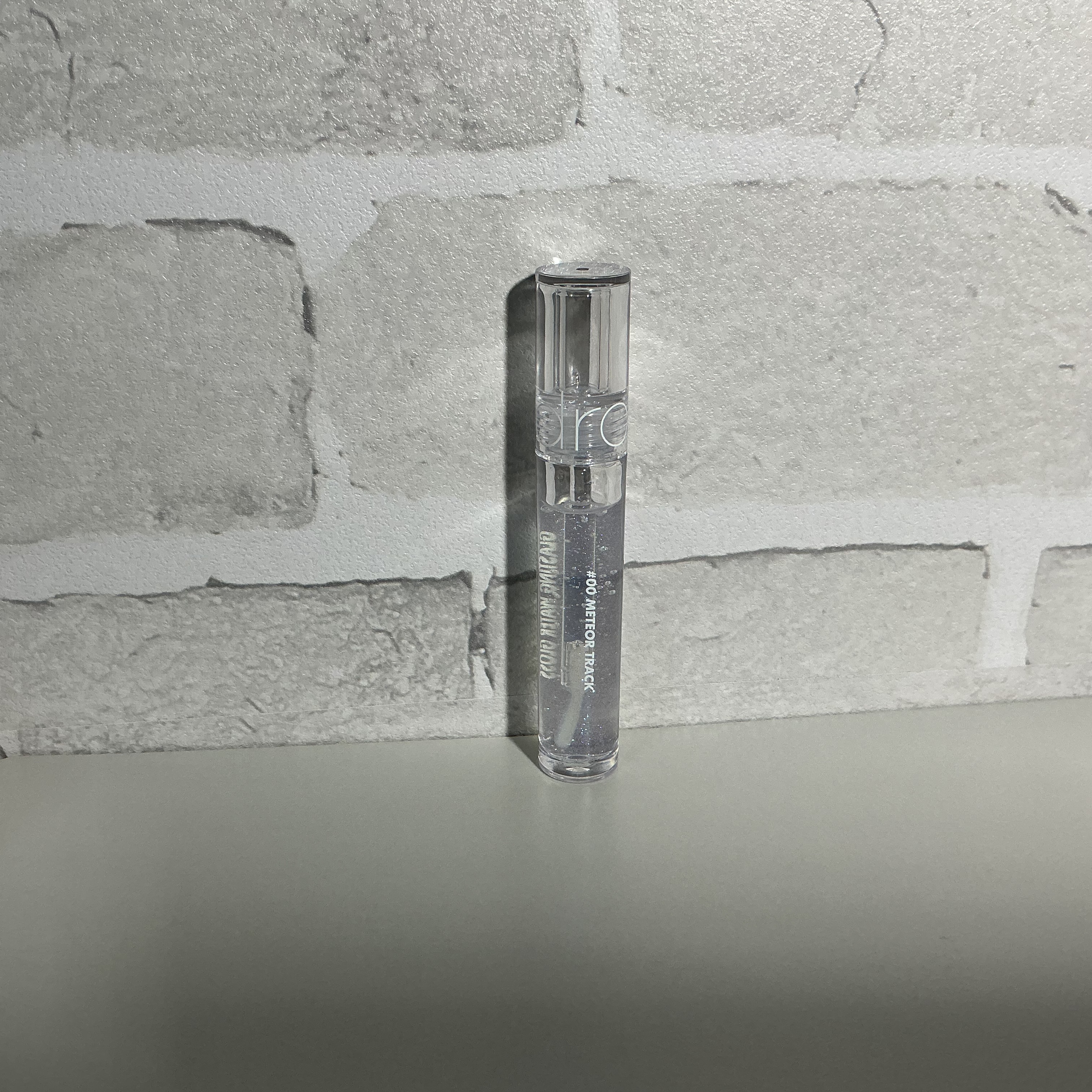 グラスティングウォーターグロス