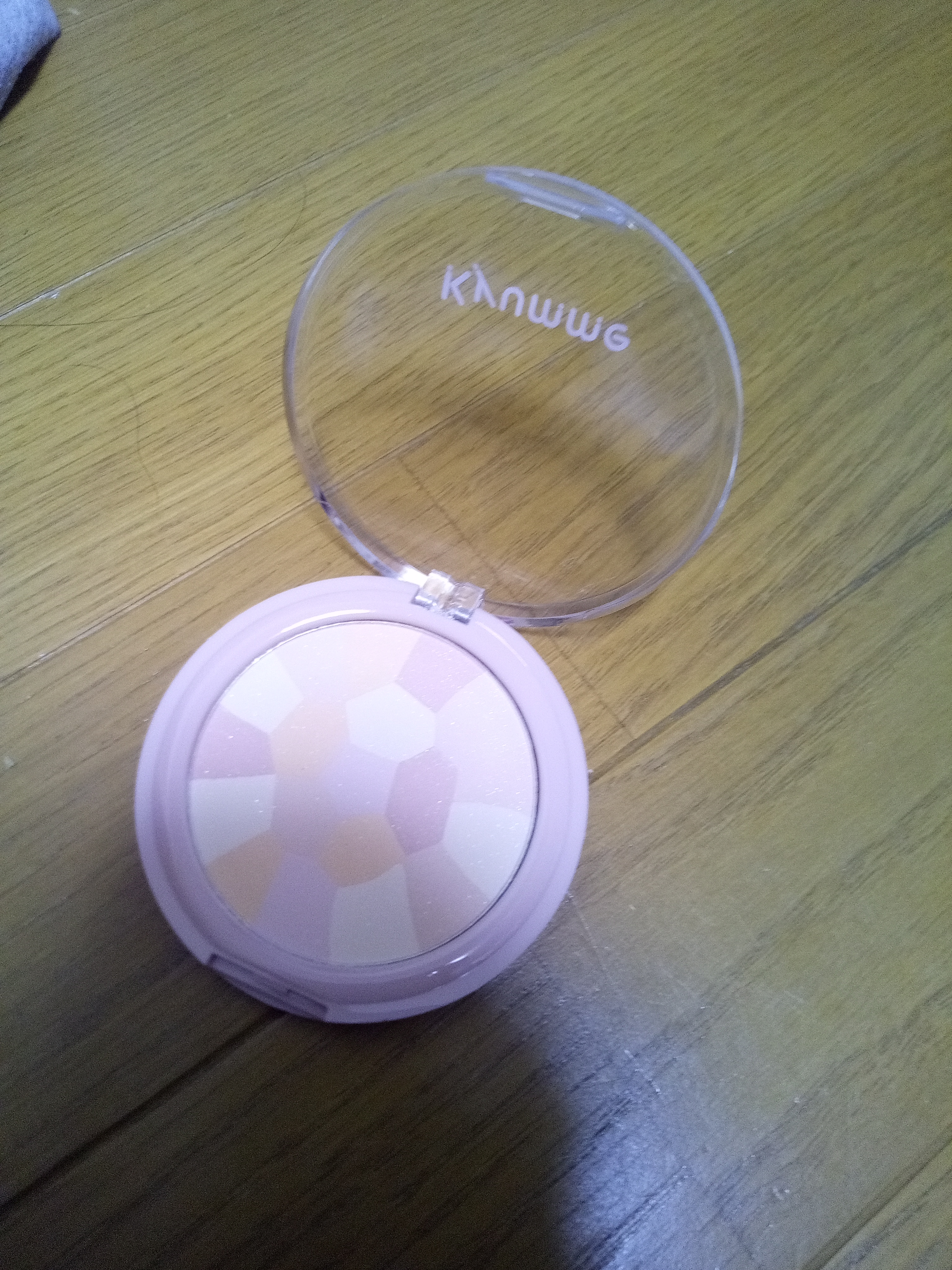 KM マーブルフェイスパウダー