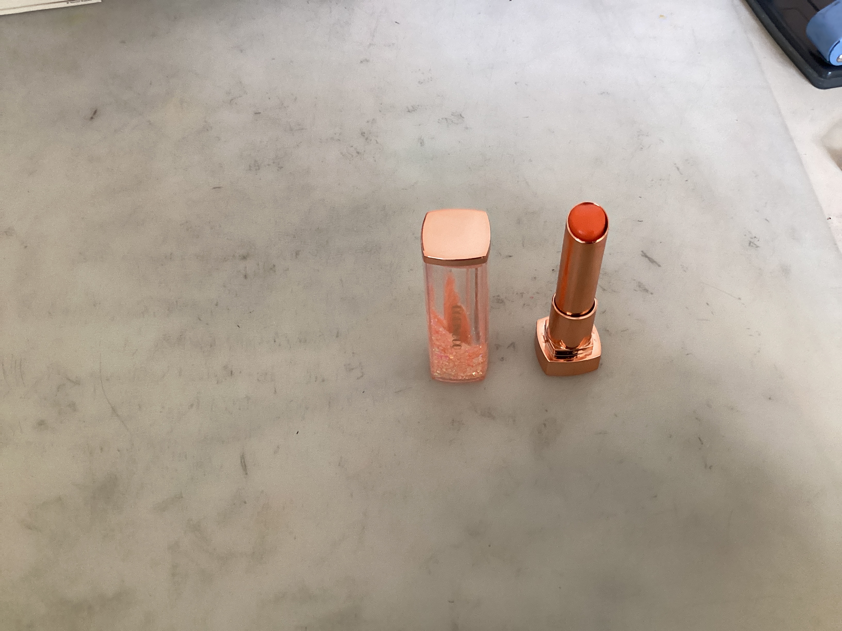 SHALALA SNOW BALL LIP BALM