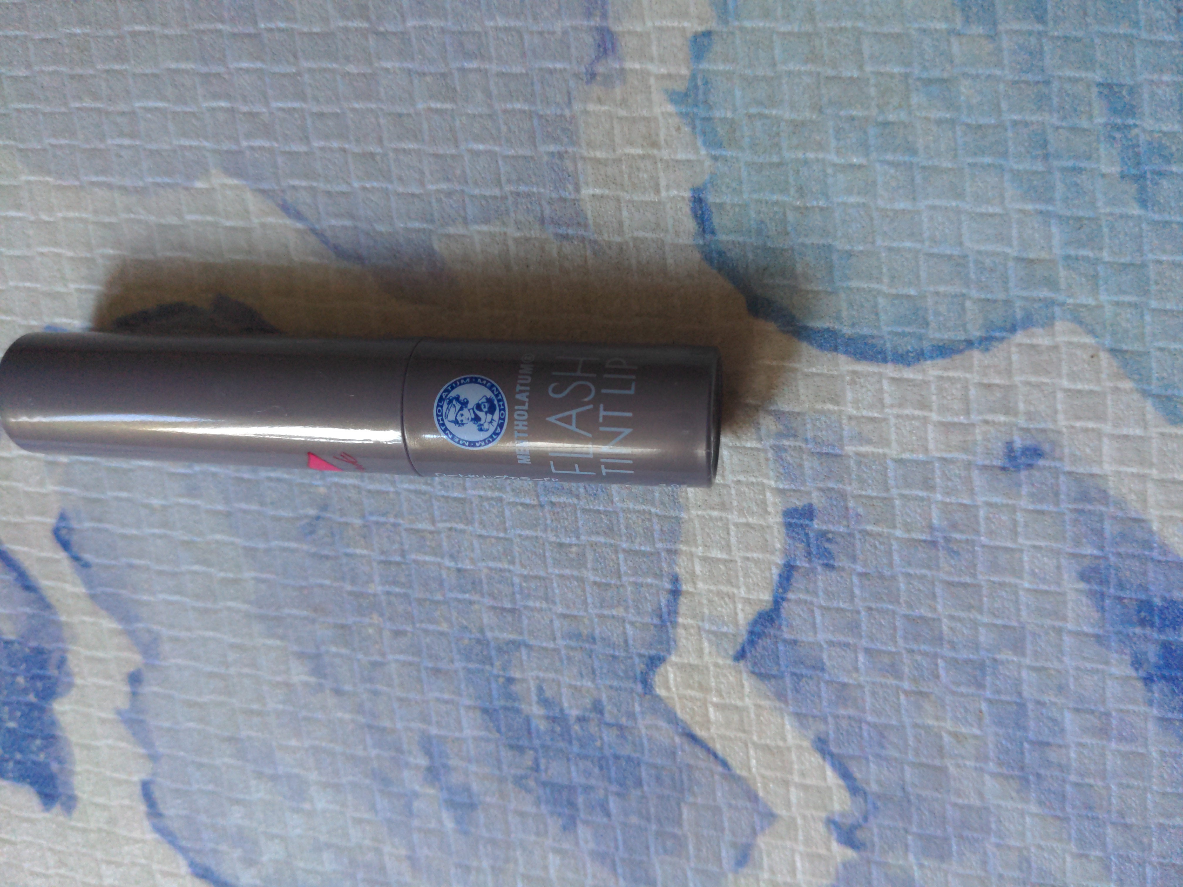 メンソレータム フラッシュティントリップ