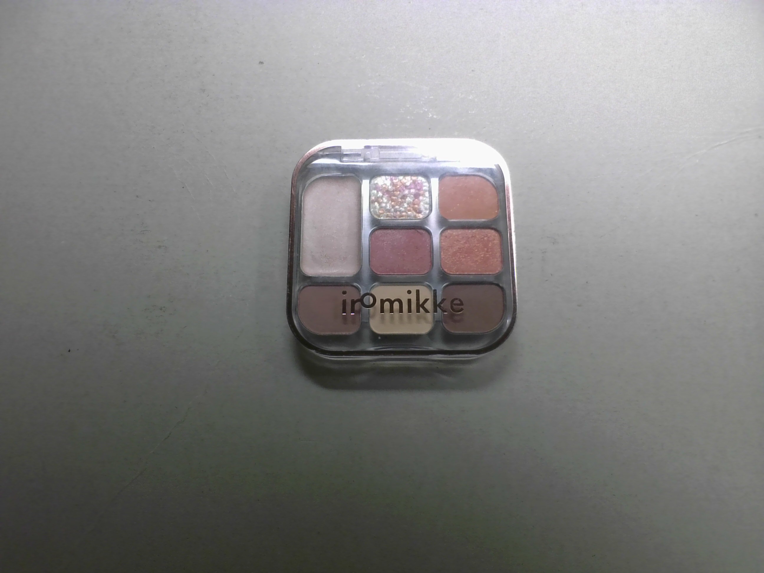 8色アイシャドウパレット