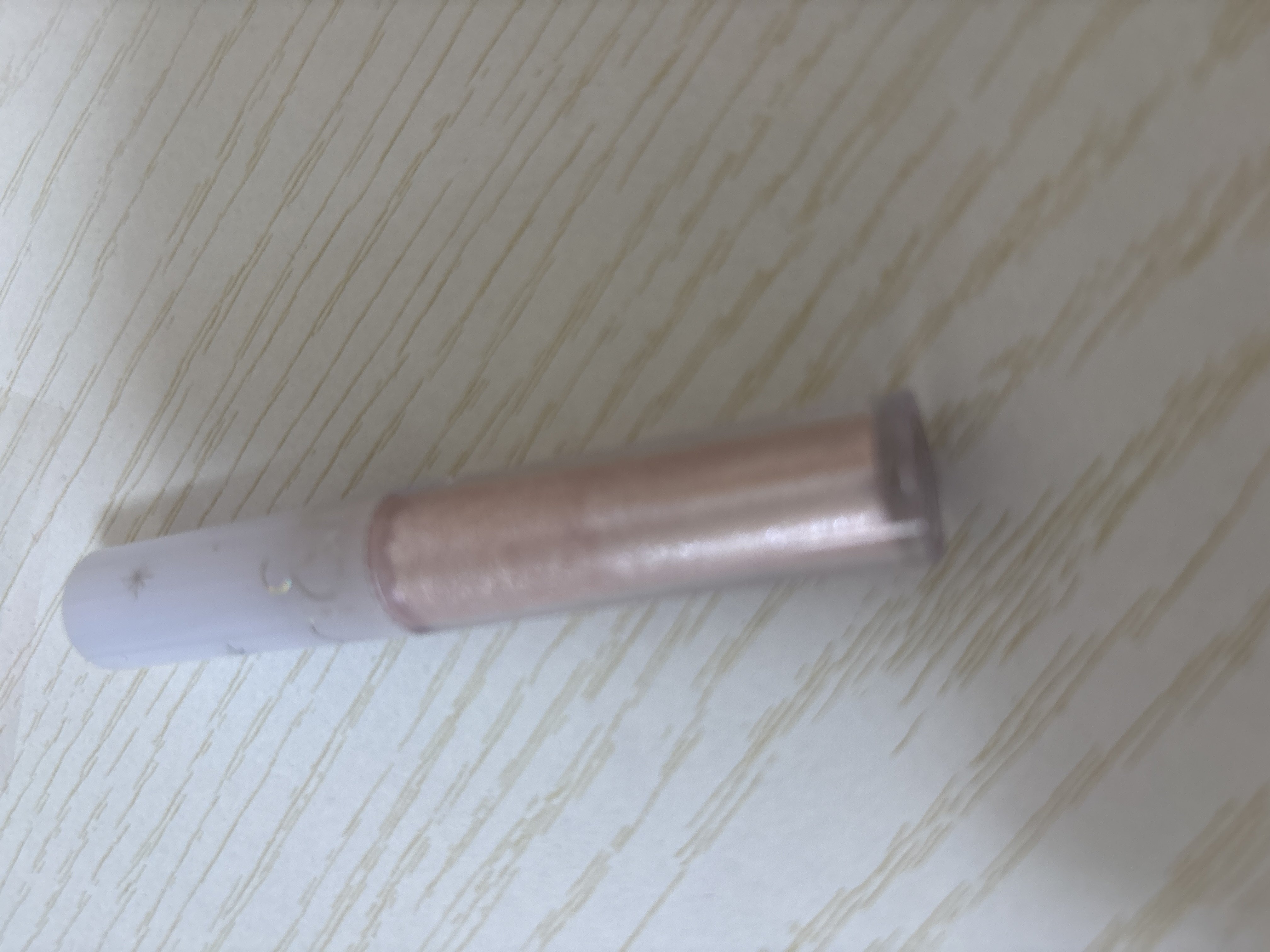 リキッドグリッターシャドウ