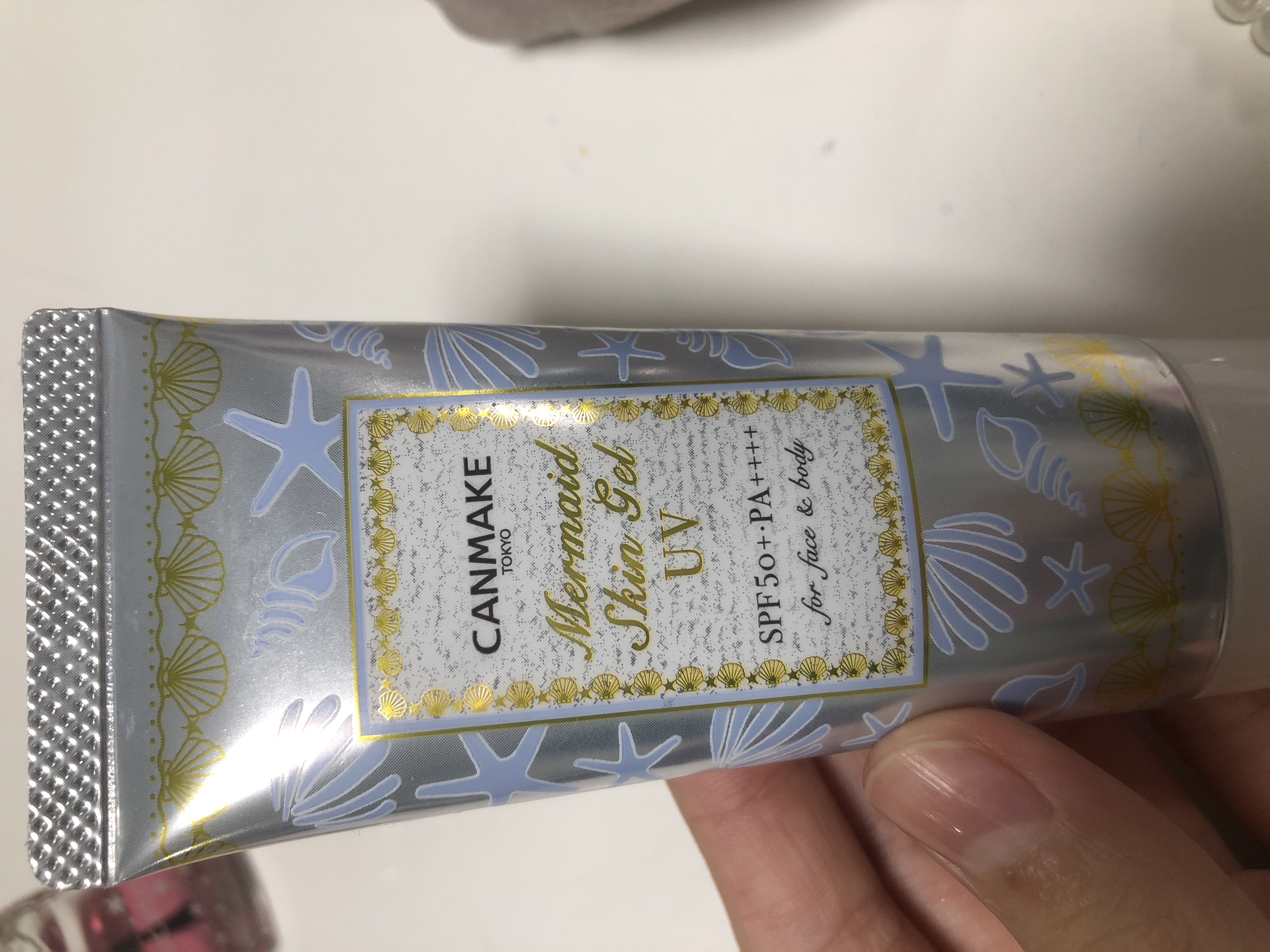 マーメイドスキンジェルUV