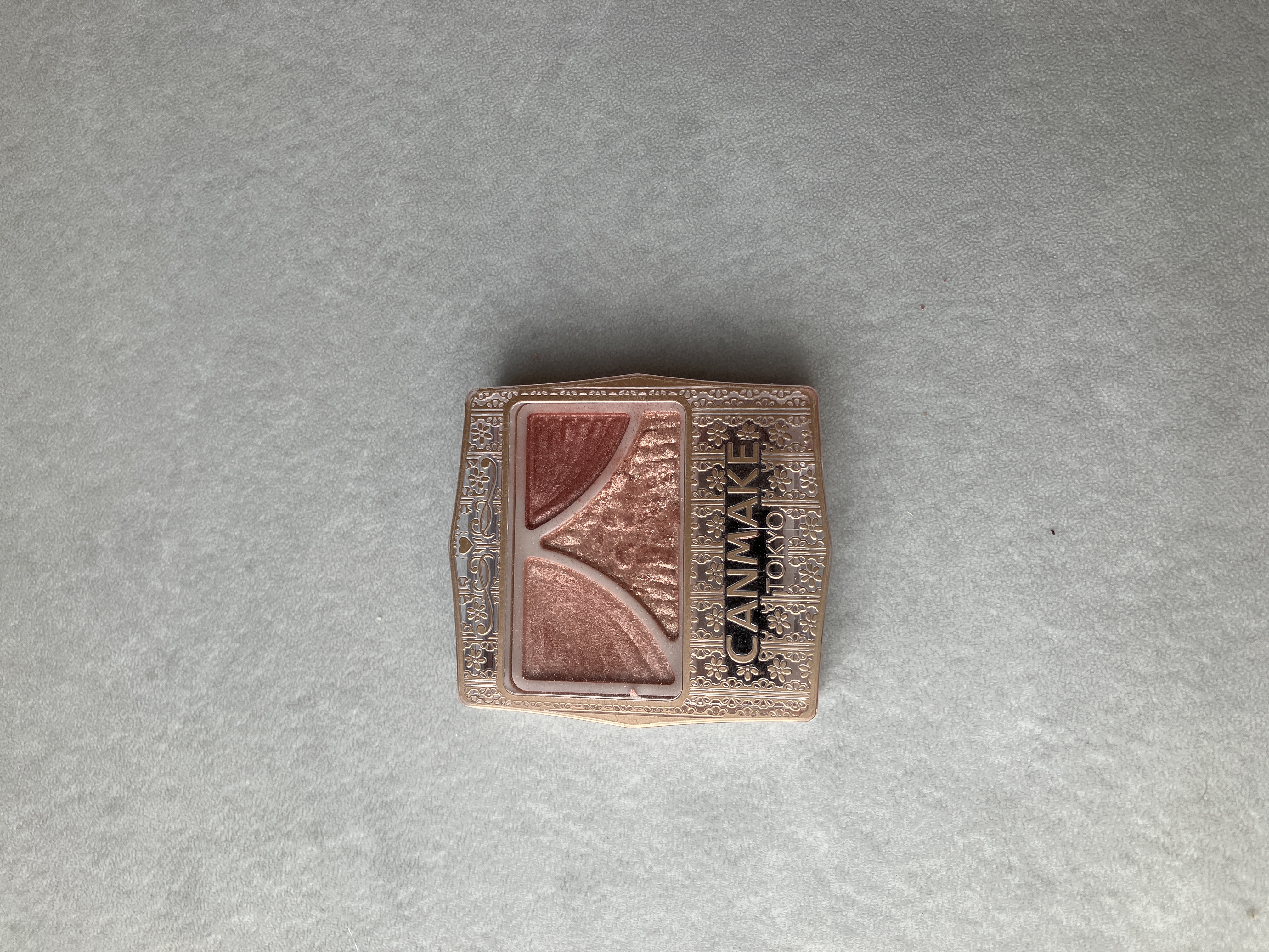 ジューシーピュアアイズ