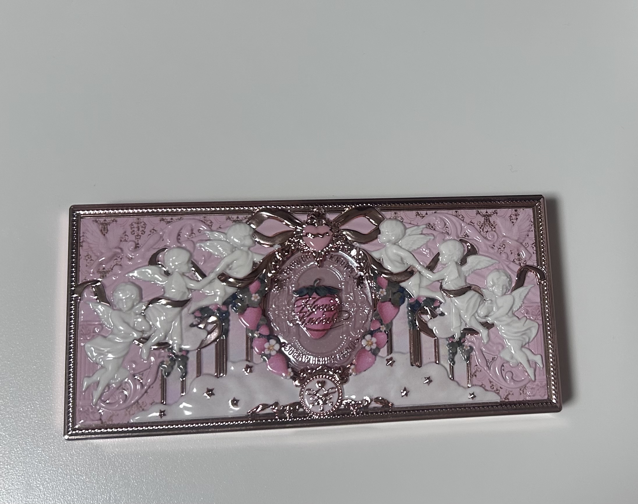 ストロベリーキューピッドコレクション メイクアップパレット