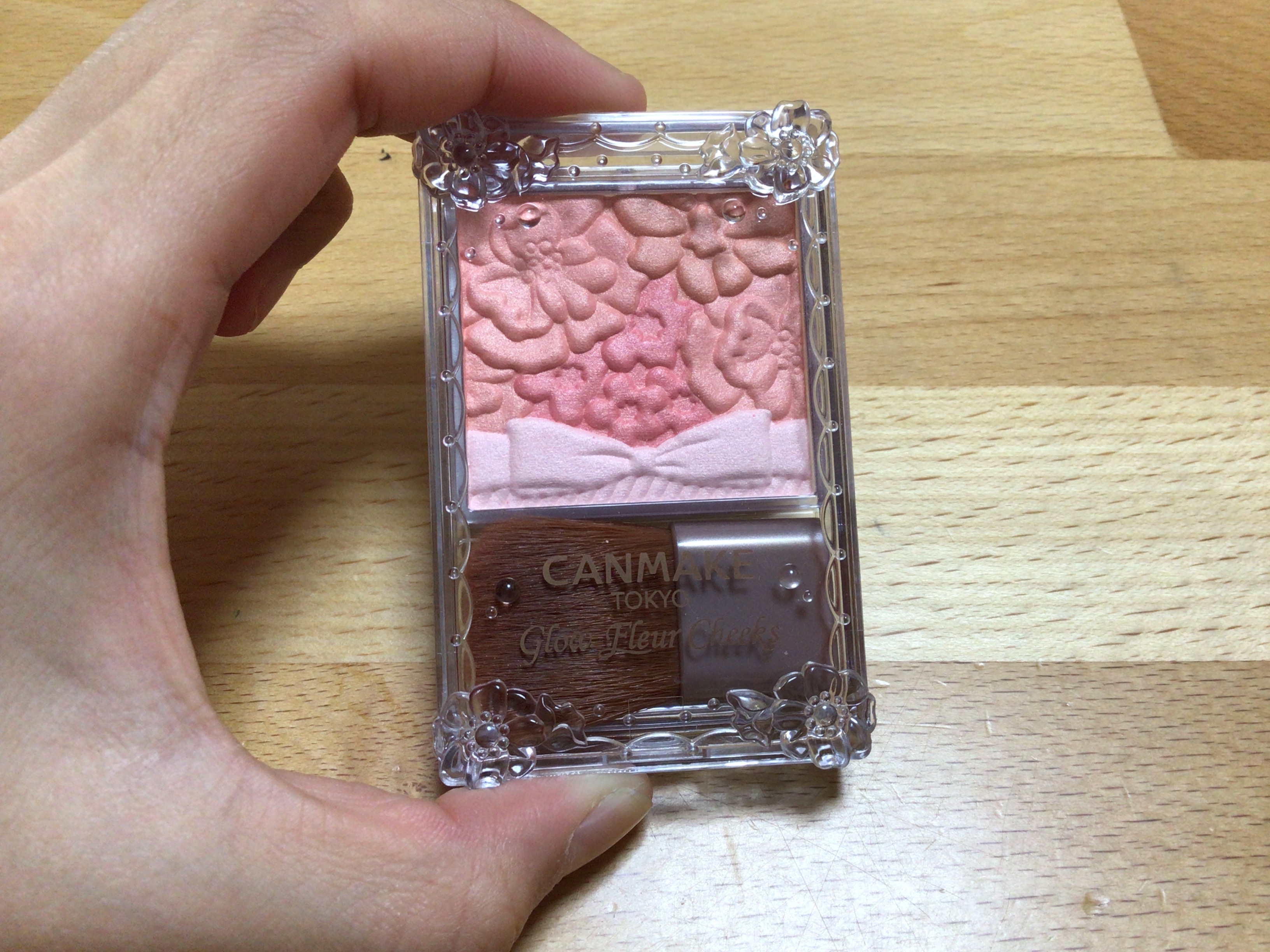 グロウフルールチークス