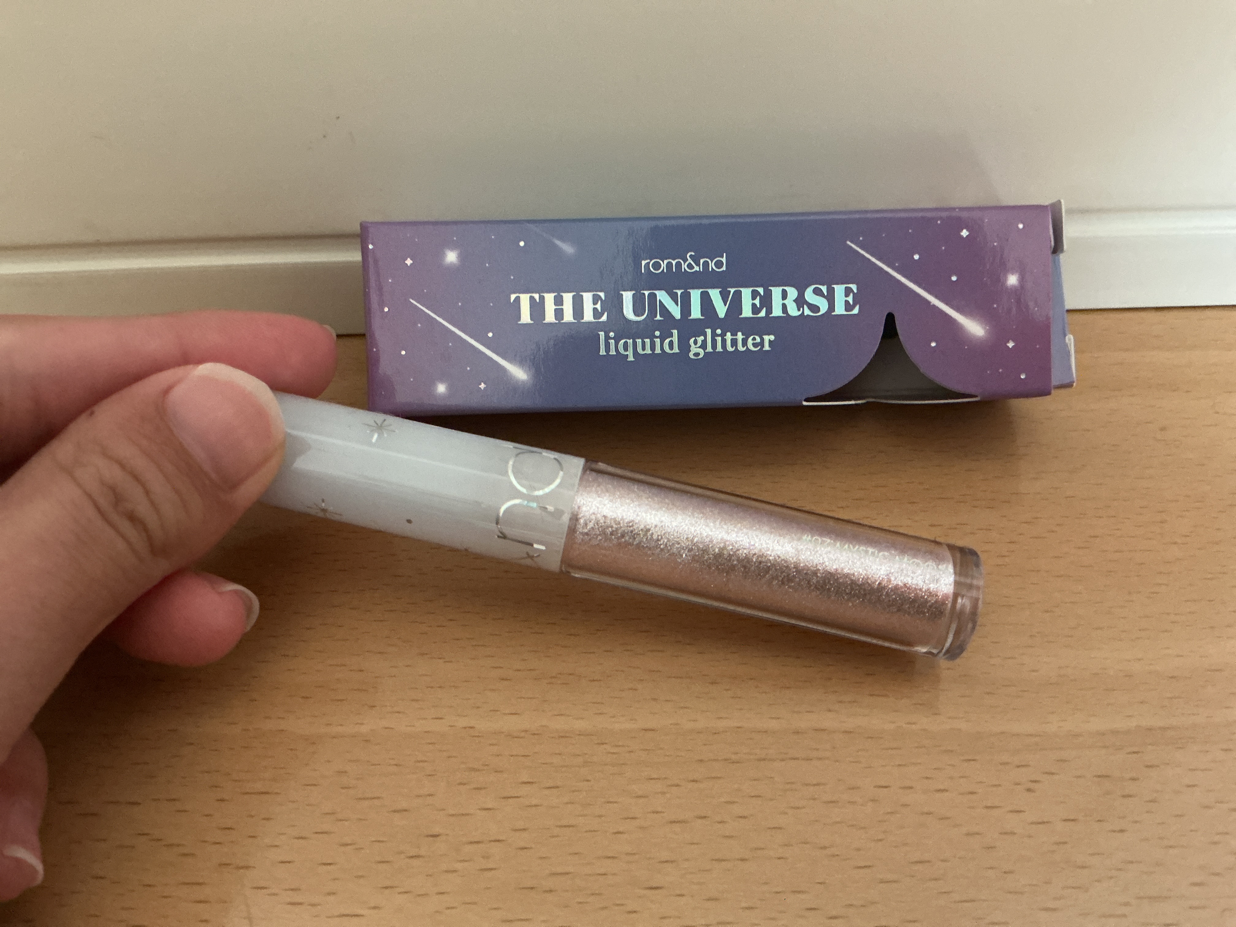 リキッドグリッターシャドウ