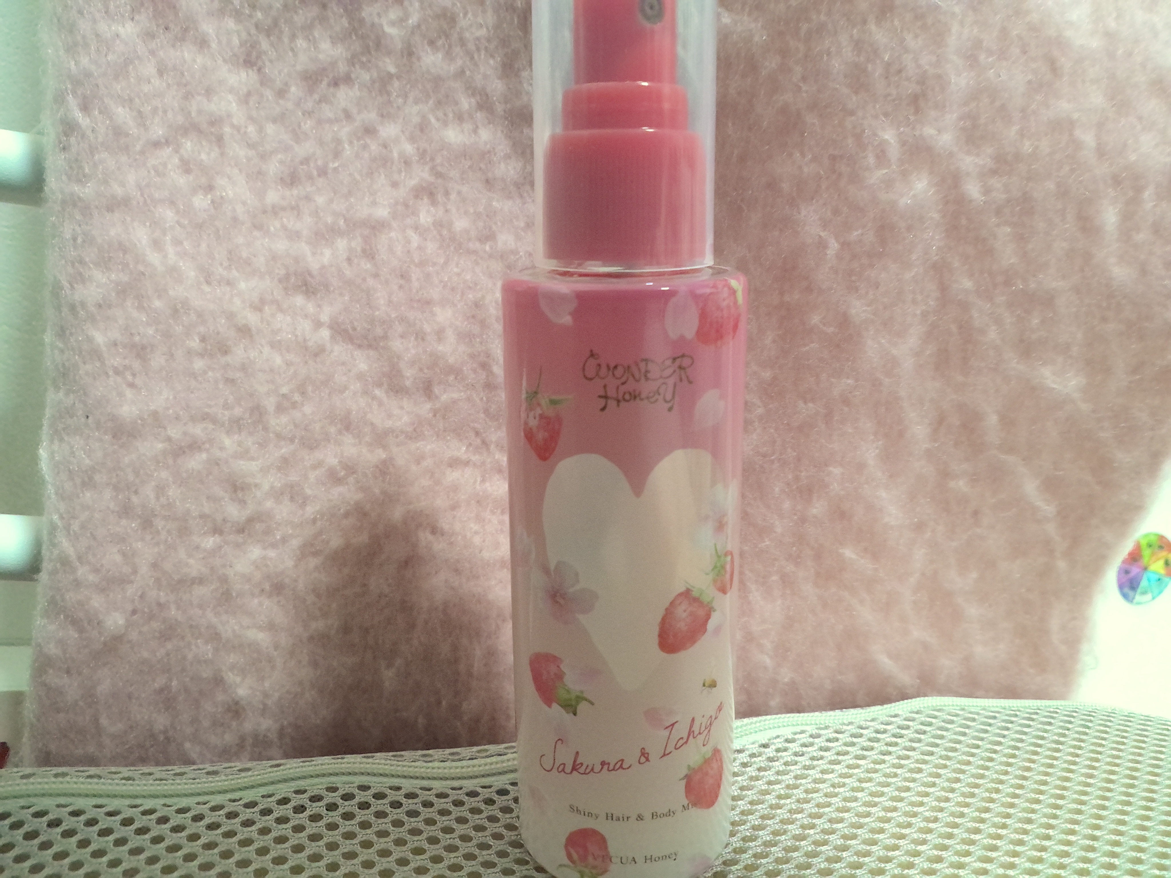 きらめきヘア＆ボディフレグランスミスト 野イチゴサクラ